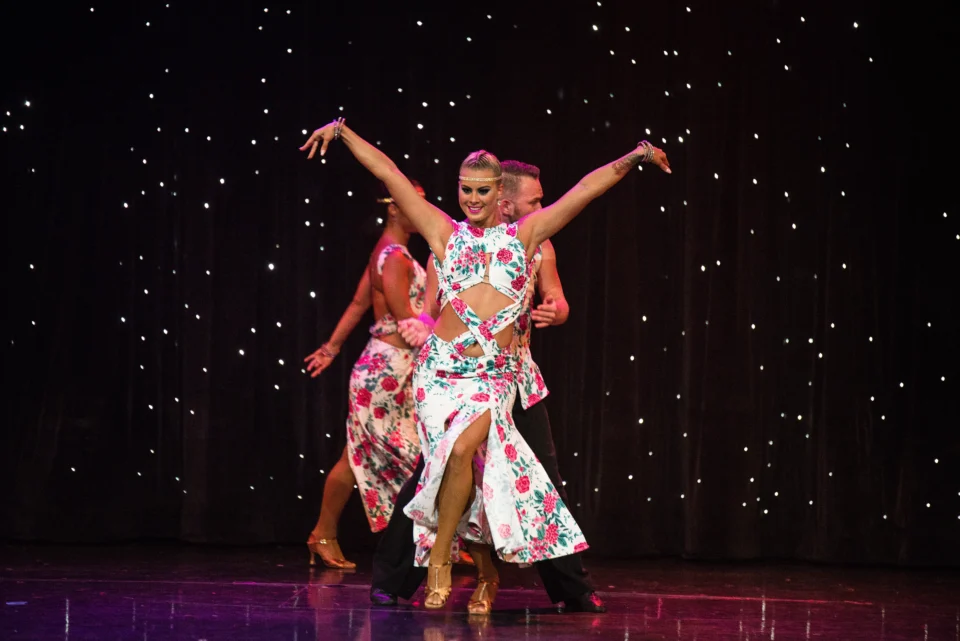 Szőke Zsuzsanna tánc luxus óceánjárón